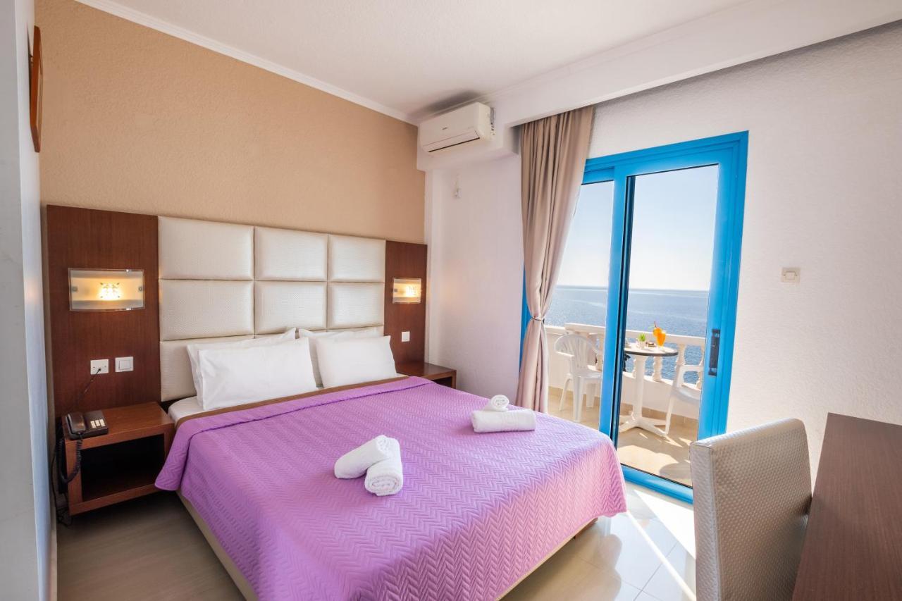 Castelia Bay Hotel Amoopi Extérieur photo