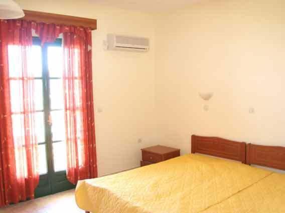 Castelia Bay Hotel Amoopi Extérieur photo