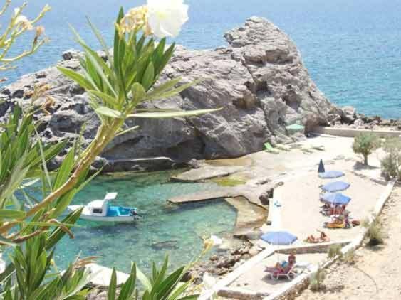 Castelia Bay Hotel Amoopi Extérieur photo