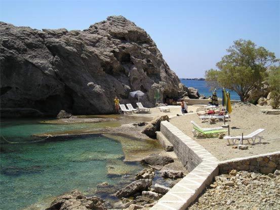 Castelia Bay Hotel Amoopi Extérieur photo